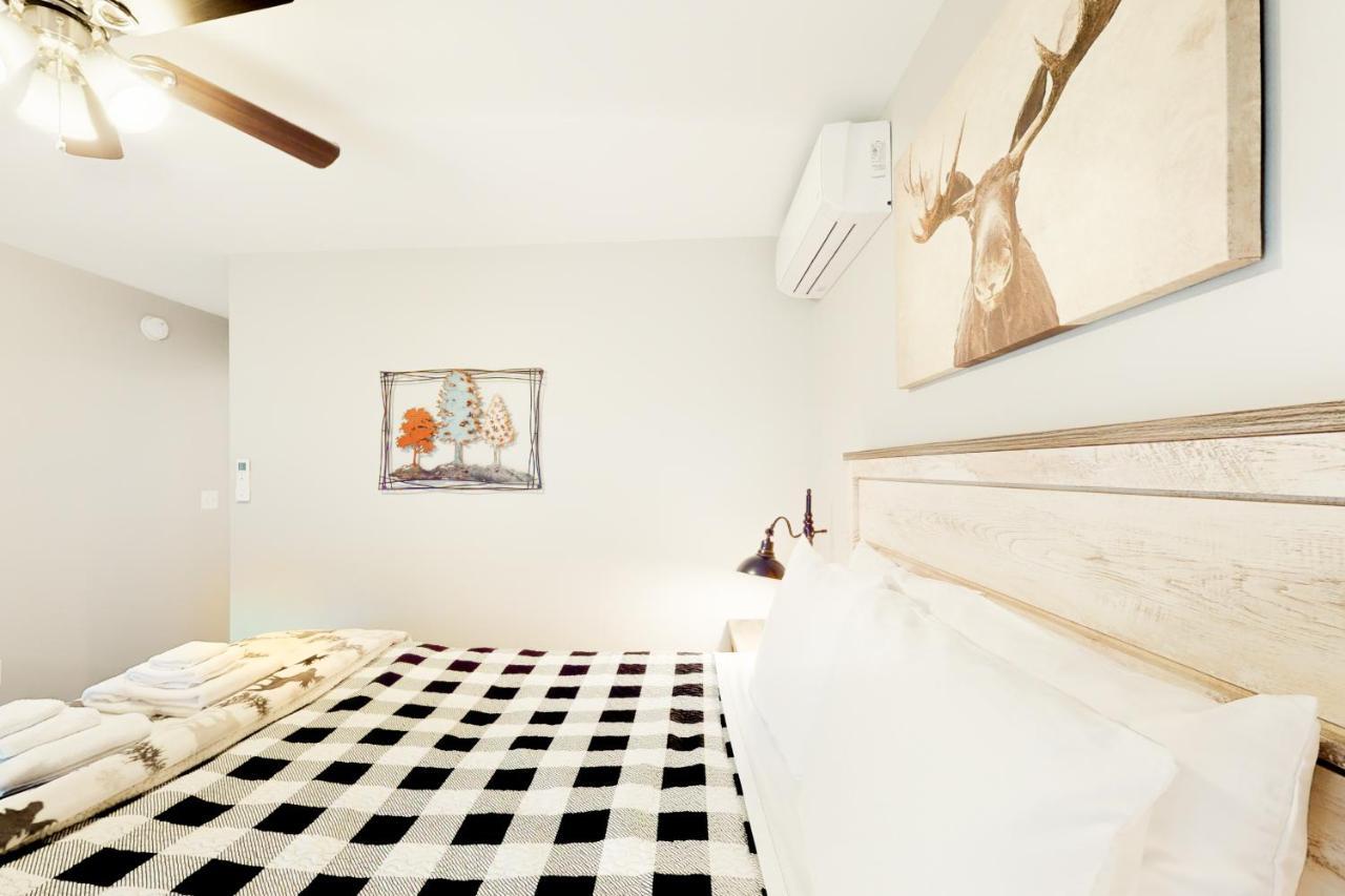 Bridgton Kozy Kottage Villa ภายนอก รูปภาพ